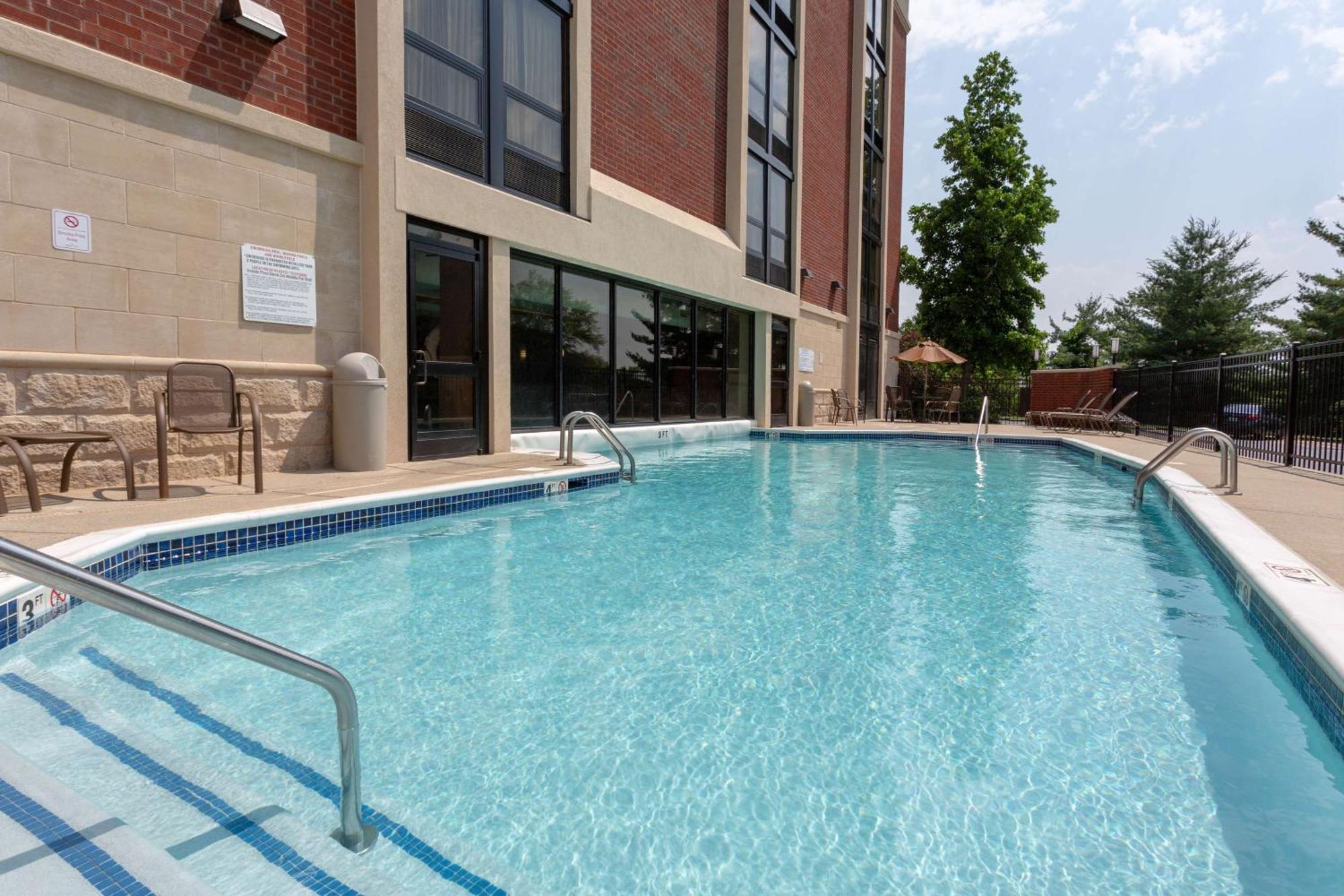 Drury Inn & Suites Nashville Airport מראה חיצוני תמונה